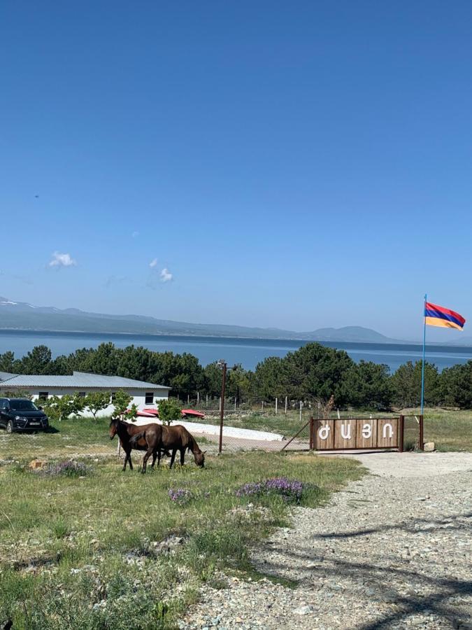 Zhayr Resort & Dive Drakhtik Buitenkant foto