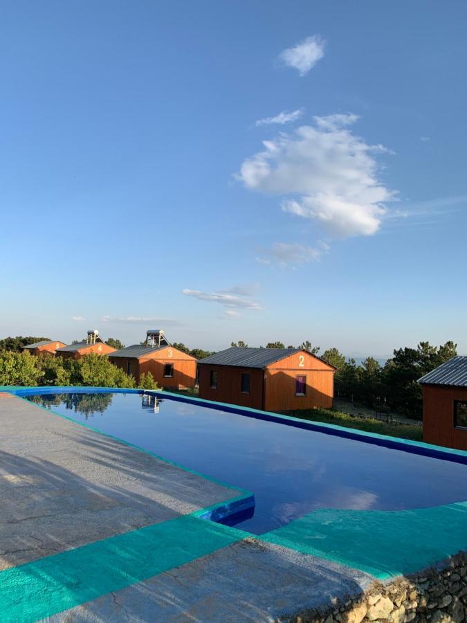 Zhayr Resort & Dive Drakhtik Buitenkant foto